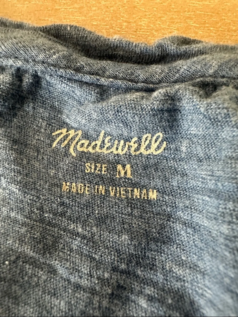 Madewell Washed Blue V-Neck Tank - Picture 2 of 3